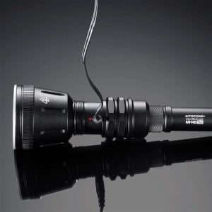 NITECORE MH40 900 LÜMEN EL FENERİ