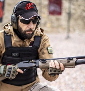 DERYA XT-411C TACTICAL YARI OTOMATİK AV TÜFEĞİ