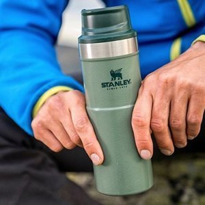 STANLEY KLASİK 0.47 LT YEŞİL SEYAHAT BARDAĞI