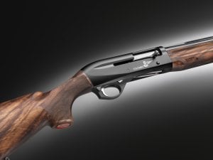 BENELLI MONTEFELTRO COLOMBO YARI OTOMATİK AV TÜFEĞİ