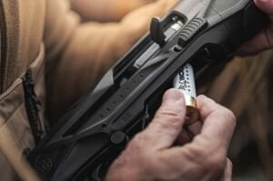 BERETTA AX800 SUPREMA BLACK YARI OTOMATİK AV TÜFEĞİ